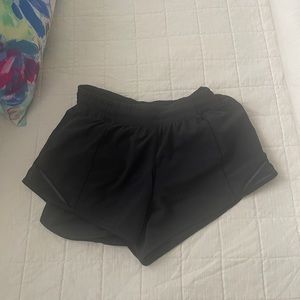 Lululemon Hotty Hot Low Rised Lined Shorts